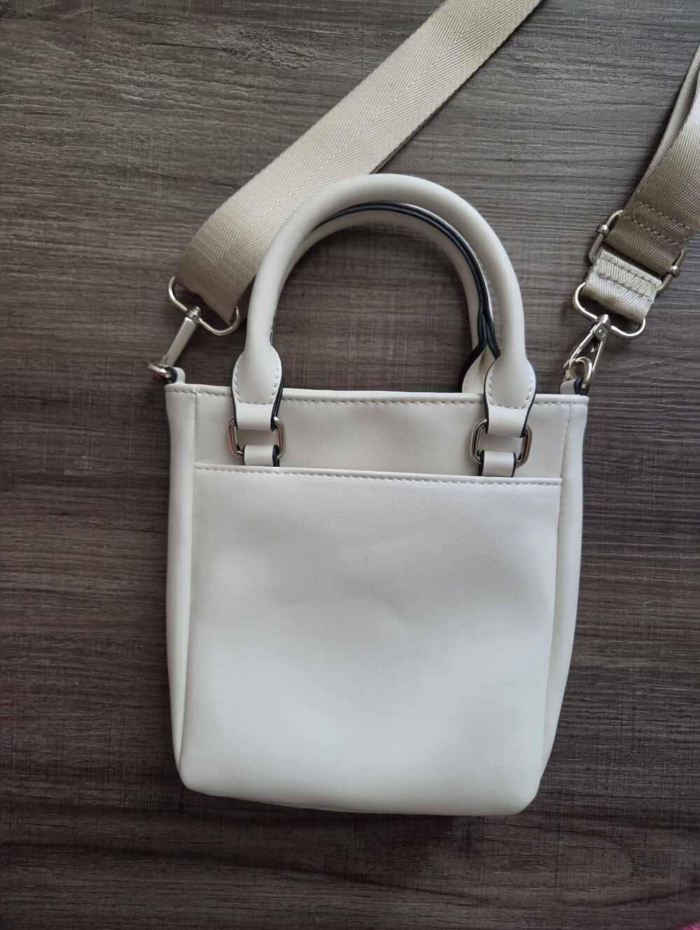 True Religion Crossbody Bag - Picture 3 of 4